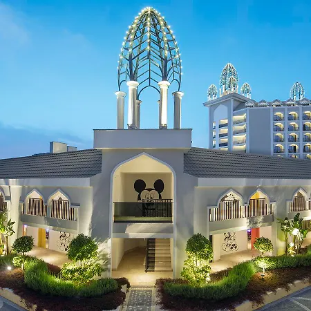 Granada Luxury - Family Kids Concept 5*