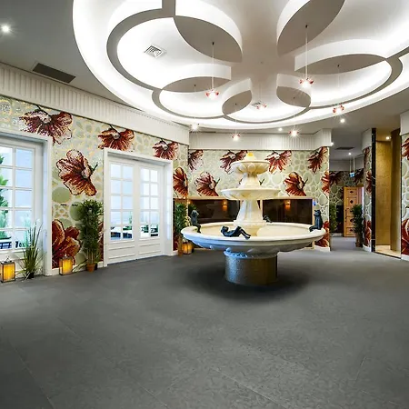 Granada Luxury - Family Kids Concept