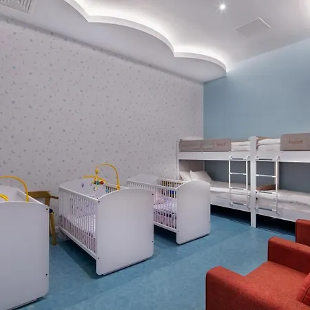 Granada Luxury - Family Kids Concept