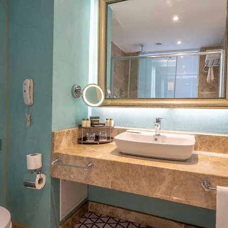 Granada Luxury - Family Kids Concept
