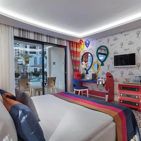 Granada Luxury - Family Kids Concept